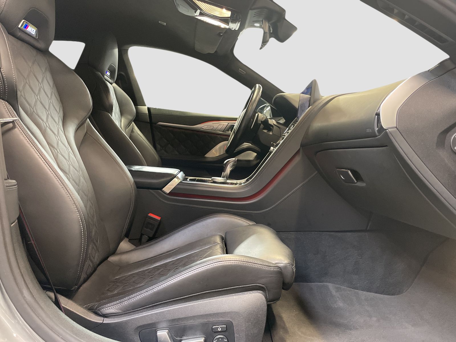 BMW M8 2023 г. Серый, пробег 47673 км