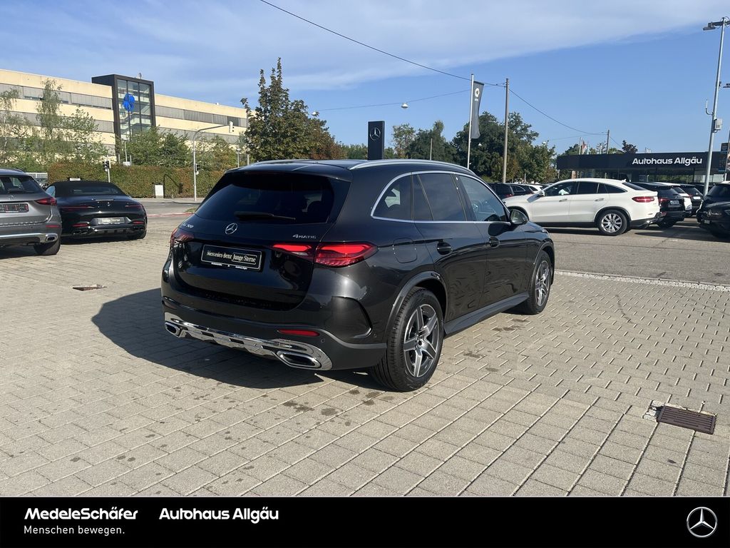 Mercedes-Benz GLC 300 2023 г. Серый, пробег 19066 км