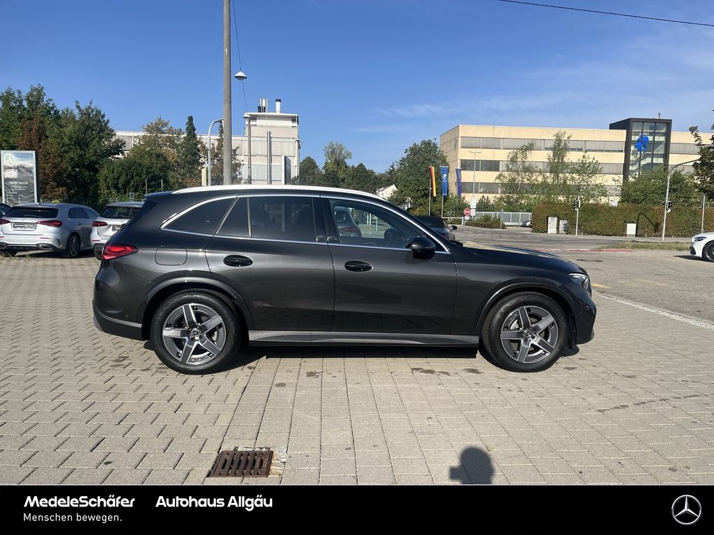 Mercedes-Benz GLC 300 2023 г. Серый, пробег 19066 км