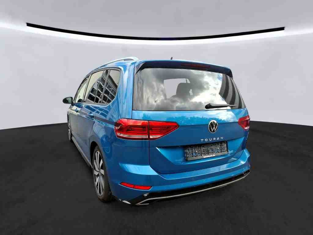 Volkswagen Touran 2023 г. Синий, пробег 43170 км
