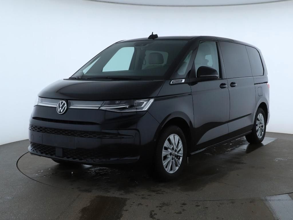 Volkswagen T7 MULTIVAN 2024 г. Чёрный, пробег 42800 км