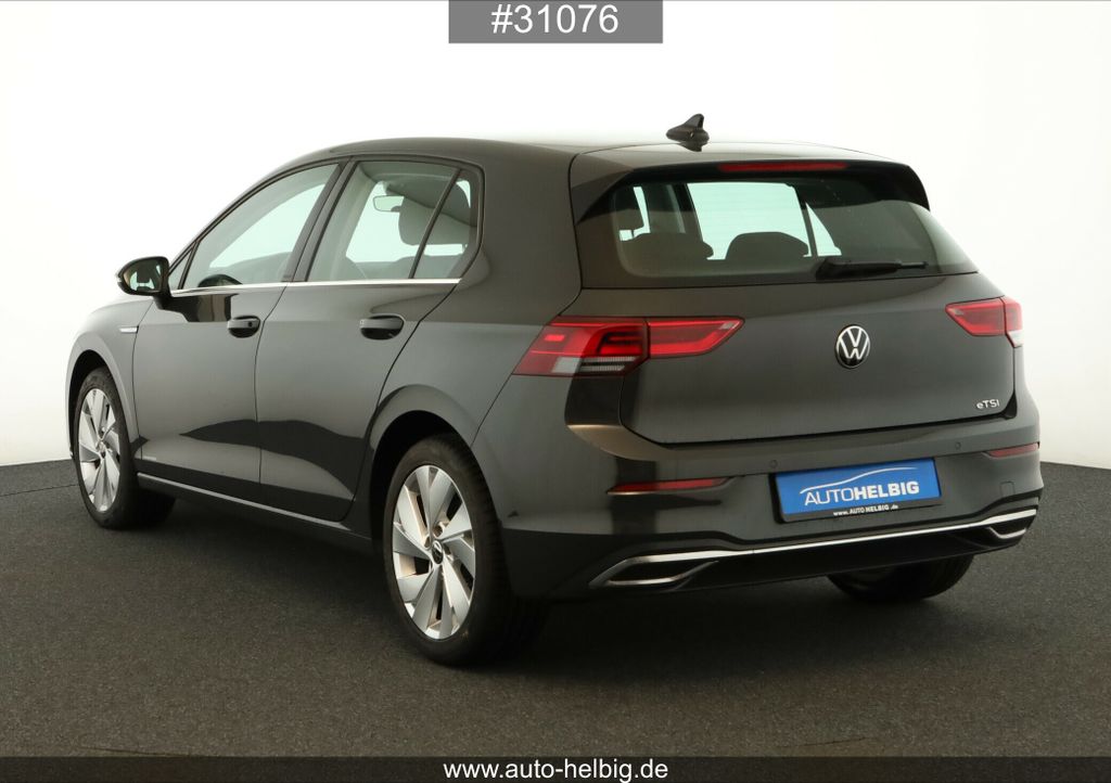 Volkswagen Golf 2024 г. Серый, пробег 19100 км