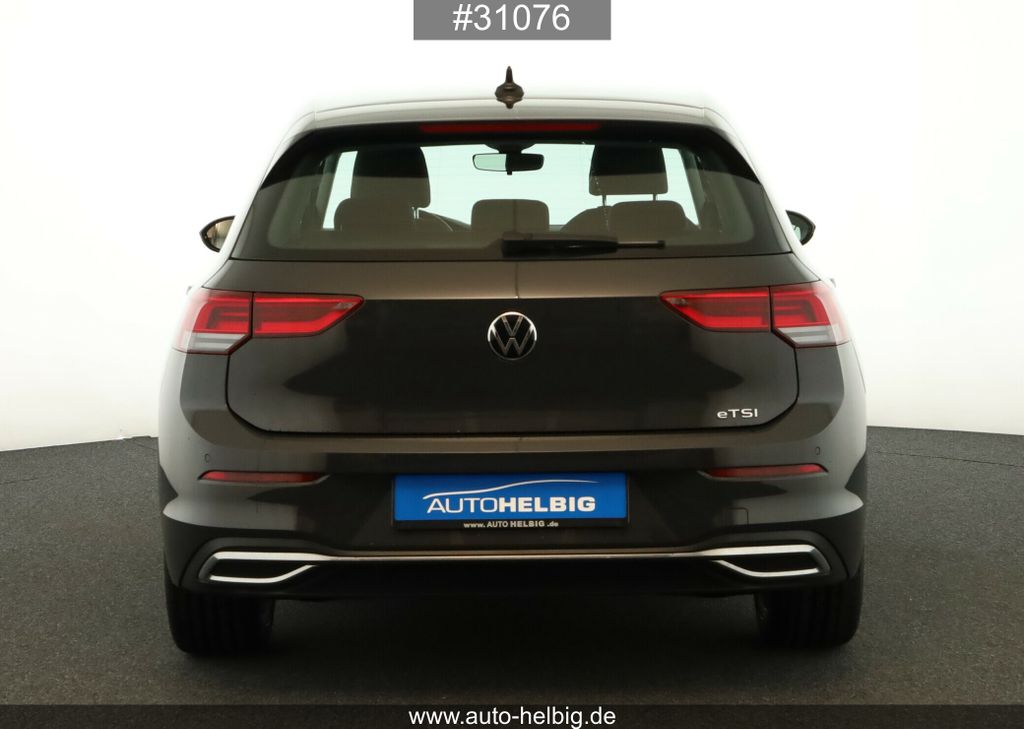 Volkswagen Golf 2024 г. Серый, пробег 19100 км
