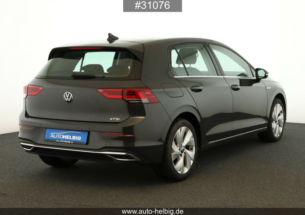 Volkswagen Golf 2024 г. Серый, пробег 19100 км