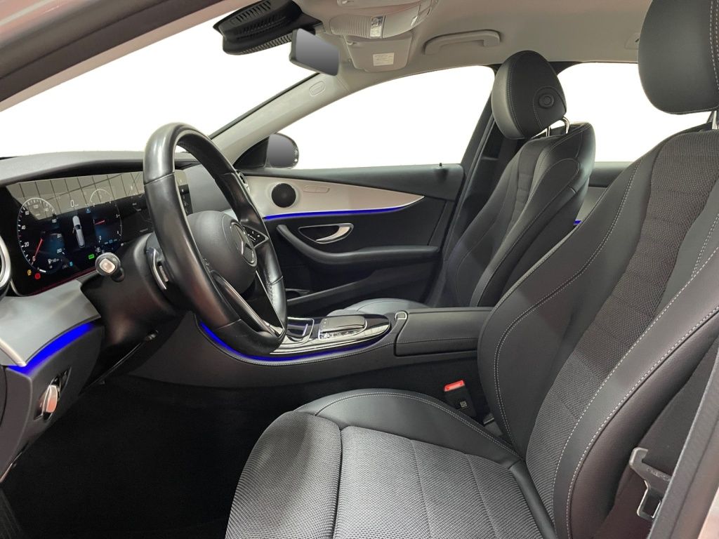 Mercedes-Benz E 220 2023 г. Серебристый, пробег 44178 км