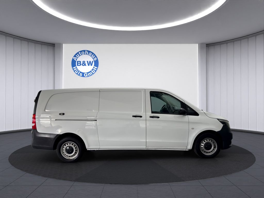 Mercedes-Benz Vito 2024 г. Белый, пробег 41689 км