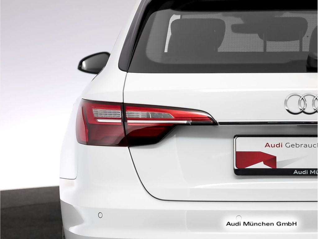 Audi A4 2023 г. Белый, пробег 27570 км