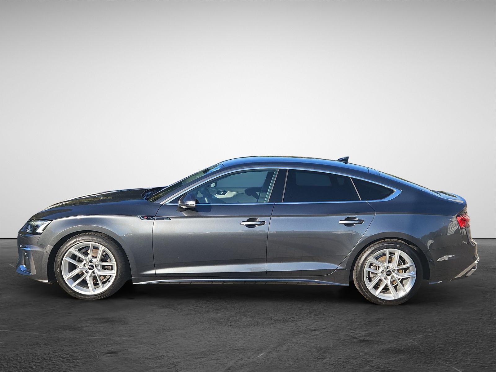 Audi A5 2023 г. Серый, пробег 35766 км