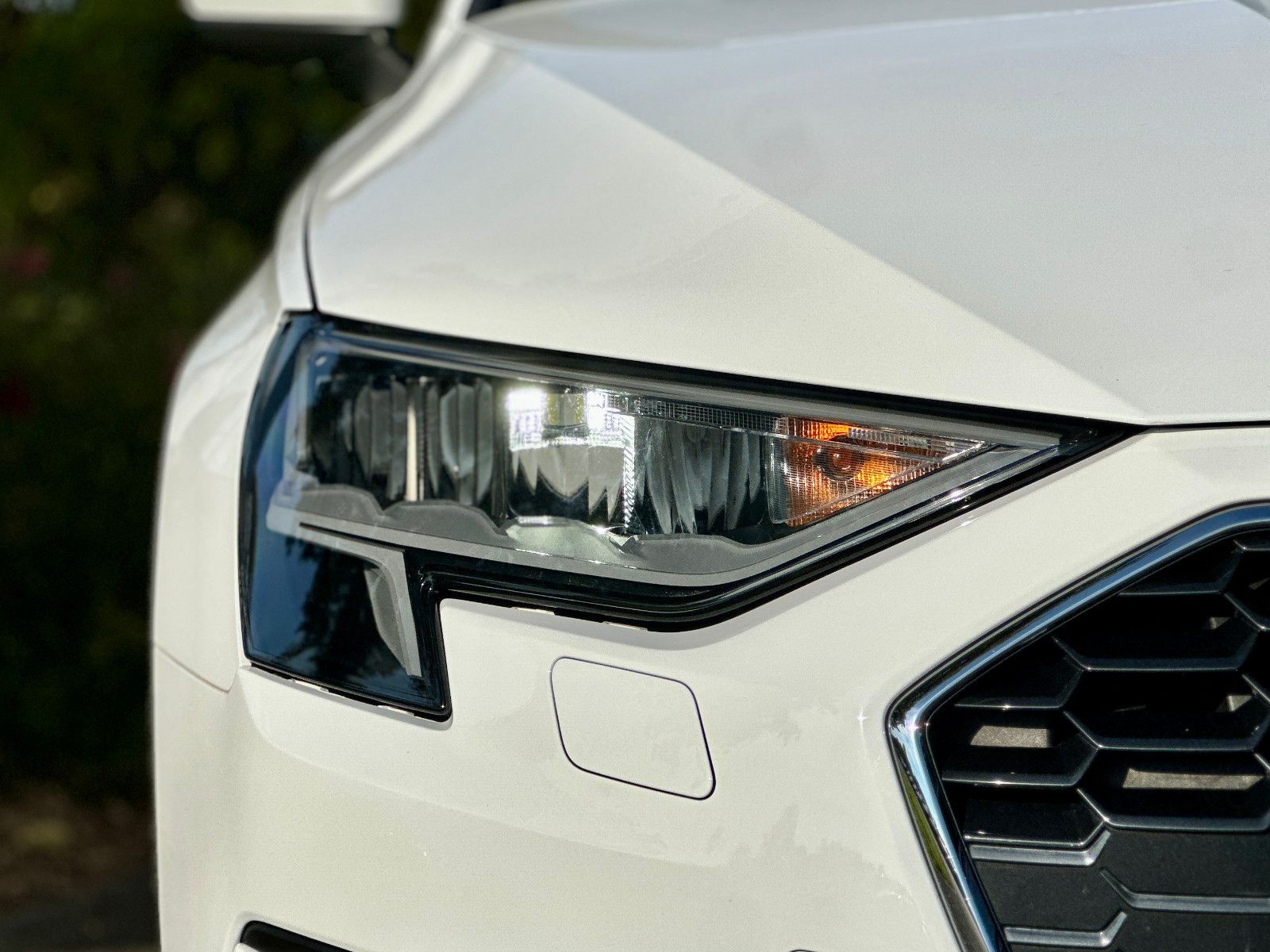 Audi A3 2023 г. Белый, пробег 32290 км