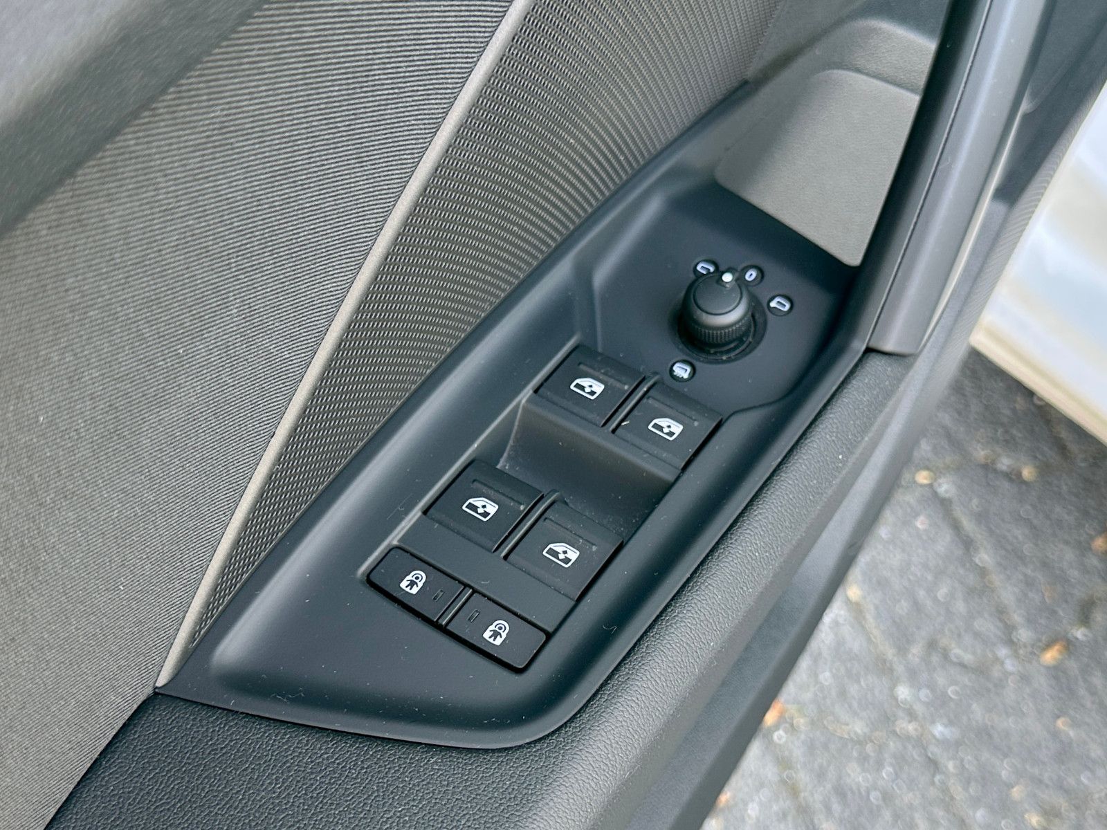 Audi A3 2023 г. Белый, пробег 32290 км