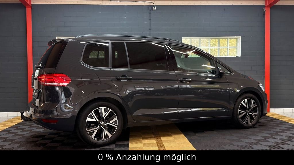 Volkswagen Touran 2025 г. Серый, пробег 38000 км