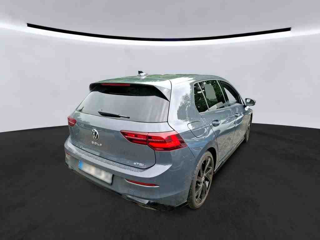Volkswagen Golf 2024 г. Серый, пробег 22700 км