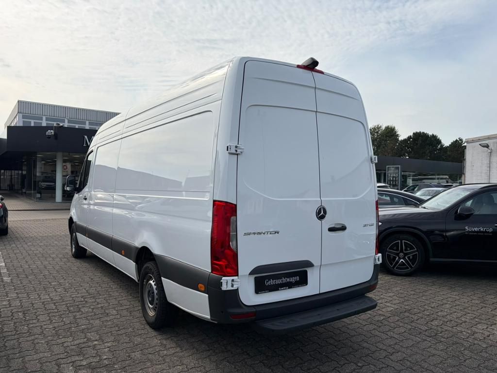 Mercedes-Benz SPRINTER 2025 г. Белый, пробег 48151 км
