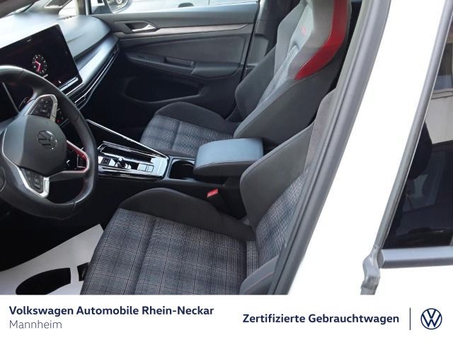 Volkswagen Golf 2024 г. Белый, пробег 36790 км