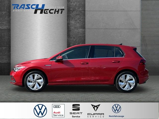 Volkswagen Golf 2023 г. Красный, пробег 22148 км