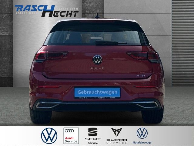 Volkswagen Golf 2023 г. Красный, пробег 22148 км