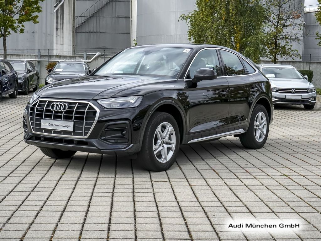 Audi Q5 2023 г. Чёрный, пробег 44929 км