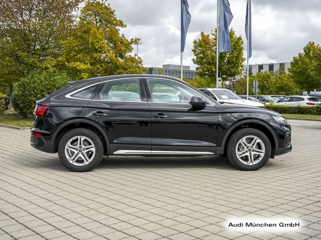 Audi Q5 2023 г. Чёрный, пробег 44929 км