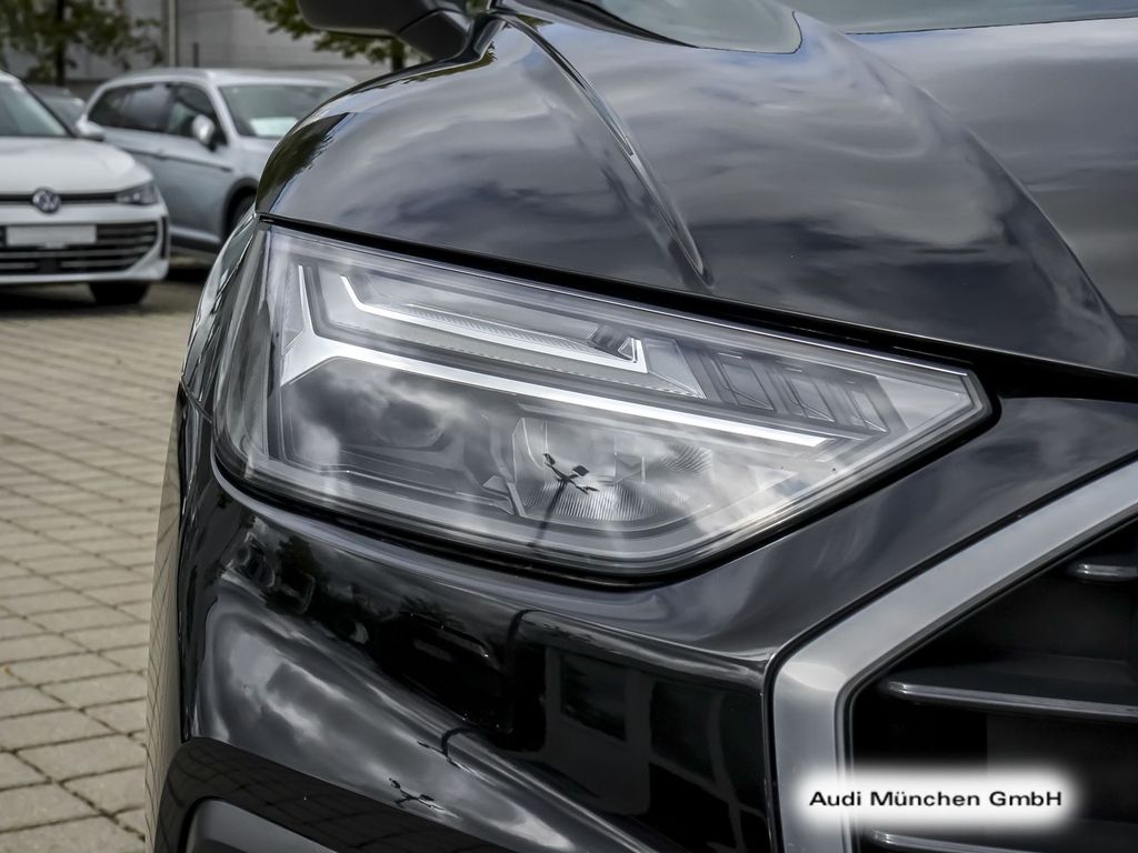 Audi Q5 2023 г. Чёрный, пробег 44929 км