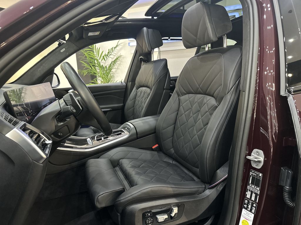 BMW X5 2024 г. Красный, пробег 44000 км