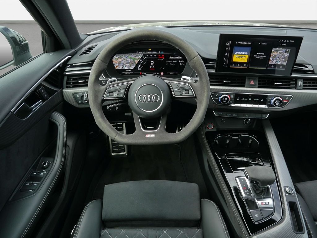 Audi RS4 2024 г. Серый, пробег 32504 км