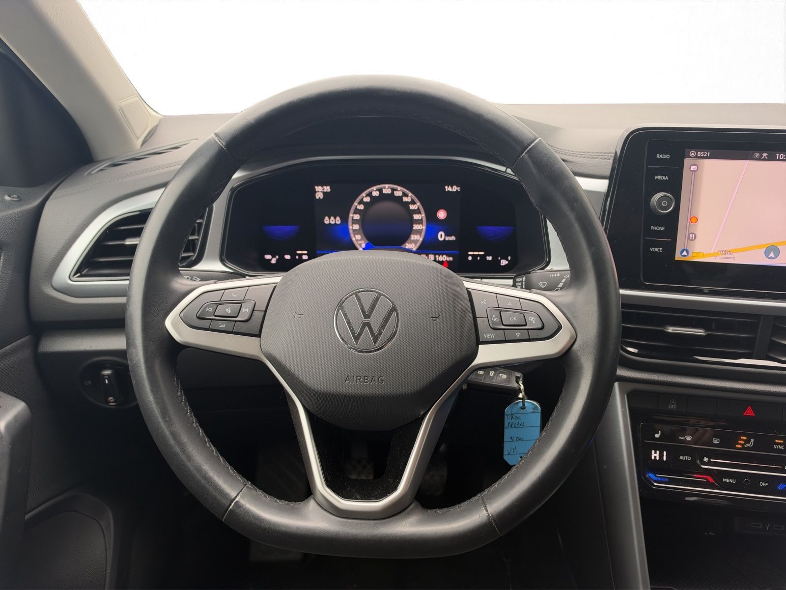 Volkswagen T-Roc 2022 г. Серый, пробег 44100 км