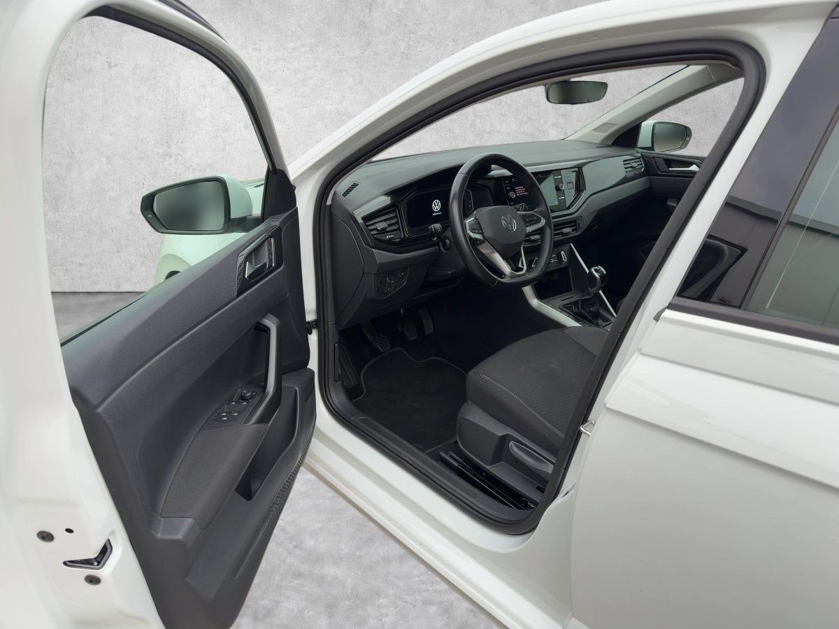 Volkswagen Polo 2022 г. Белый, пробег 58666 км