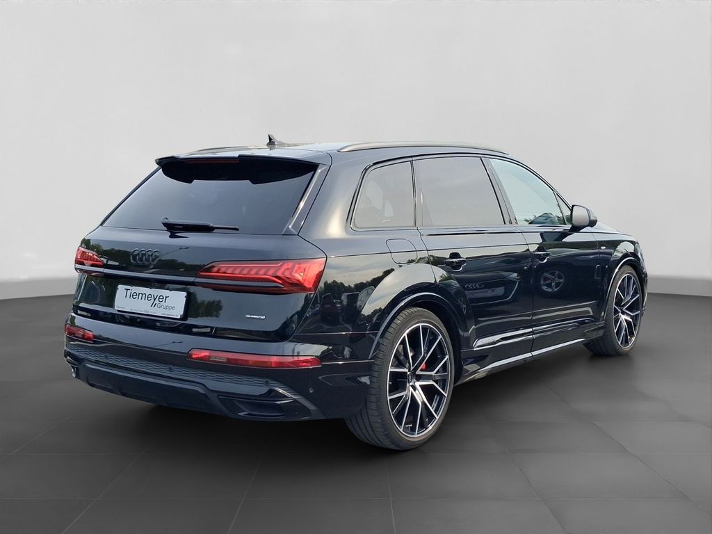 Audi Q7 2023 г. Чёрный, пробег 45310 км