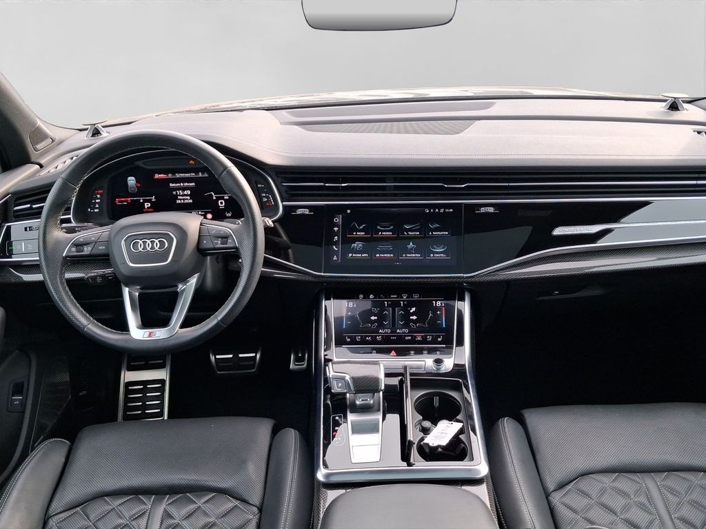Audi Q7 2023 г. Чёрный, пробег 45310 км