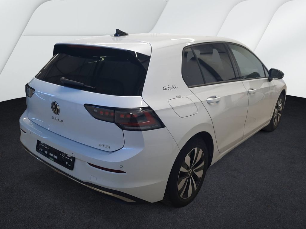 Volkswagen Golf 2025 г. Белый, пробег 25950 км