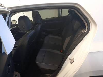 Volkswagen Golf 2025 г. Белый, пробег 25950 км
