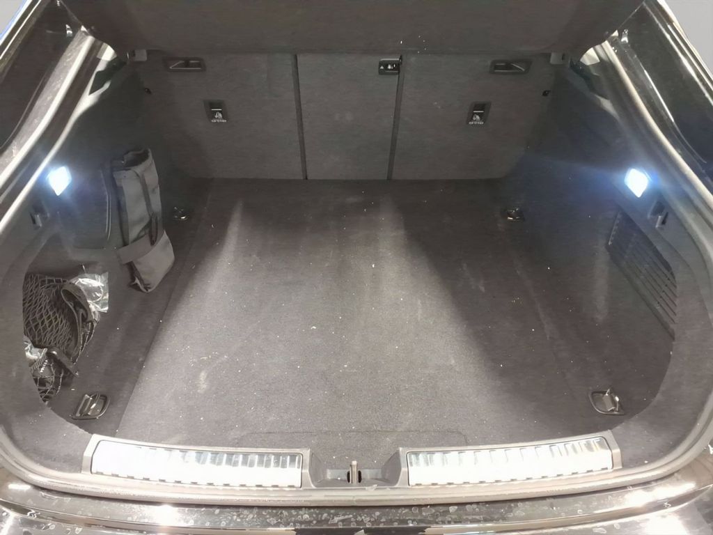 Audi A5 2026 г. Чёрный, пробег 27312 км
