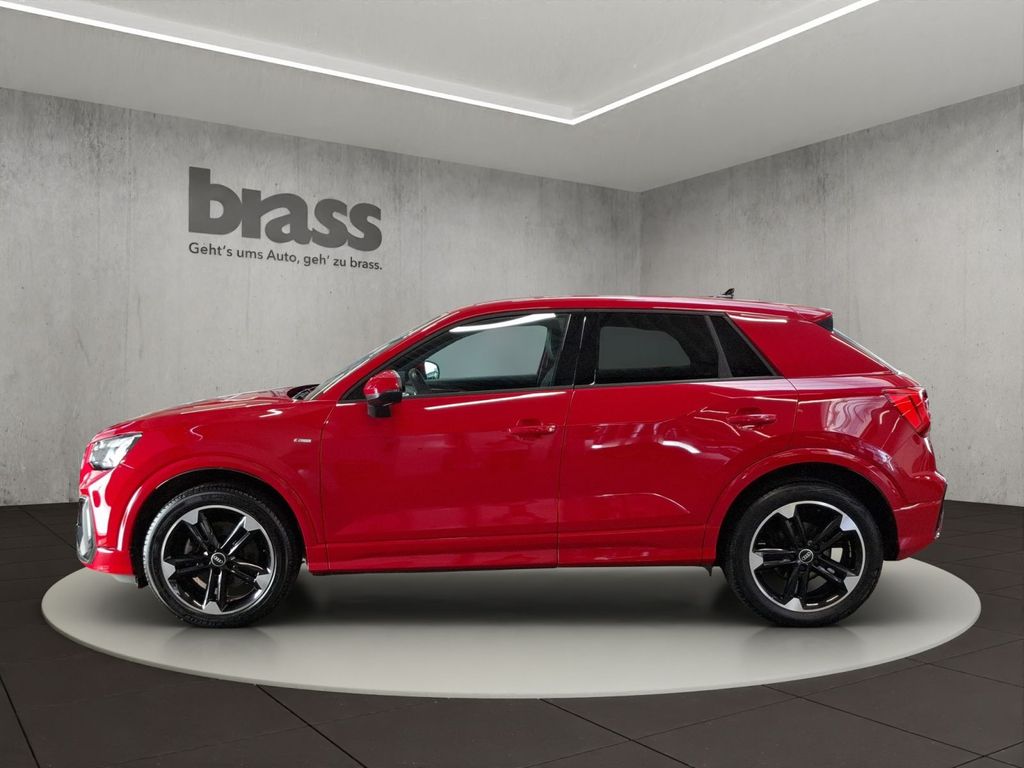 Audi Q2 2022 г. Красный, пробег 57061 км