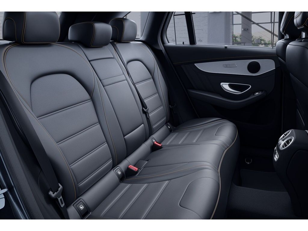 Mercedes-Benz GLC 63 AMG 2022 г. Серый, пробег 49778 км