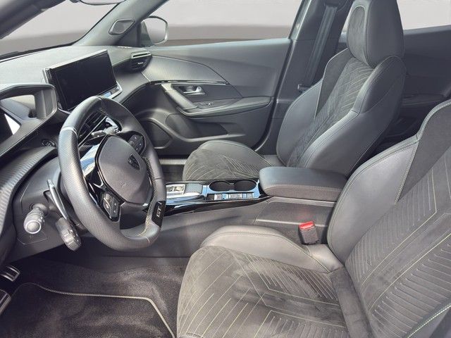 Peugeot 2008 2024 г. Серый, пробег 38750 км