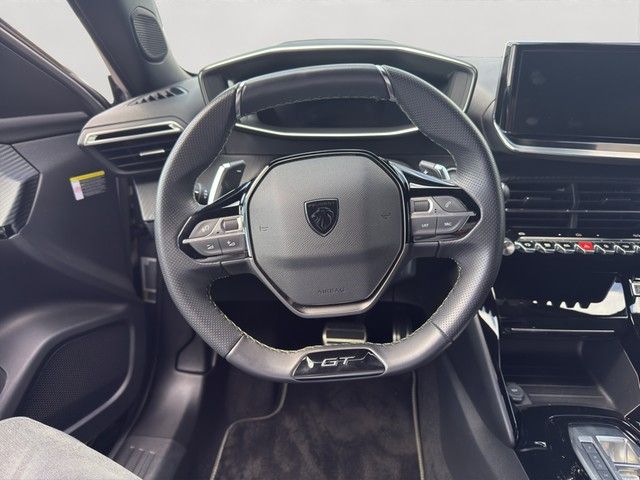 Peugeot 2008 2024 г. Серый, пробег 38750 км