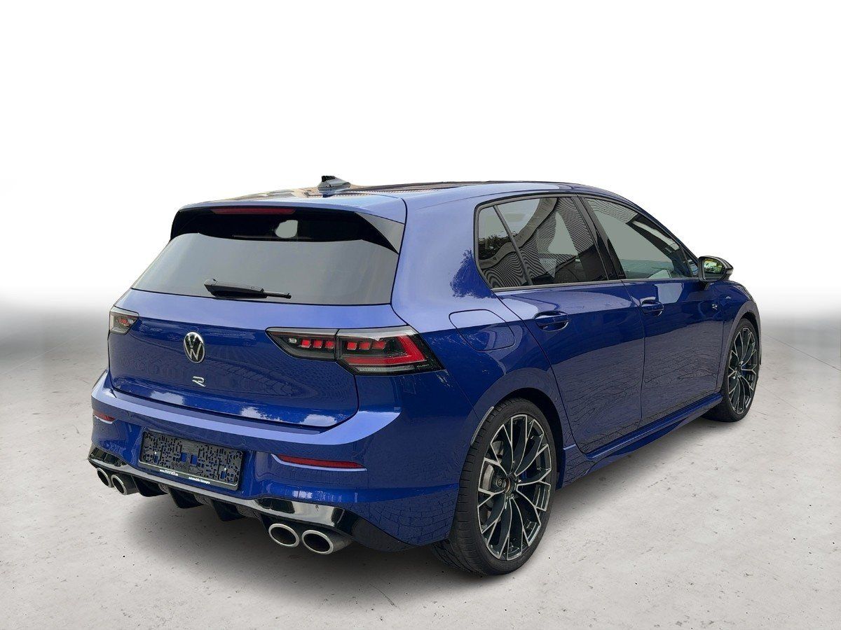 Volkswagen Golf 2025 г. Синий, пробег 17792 км