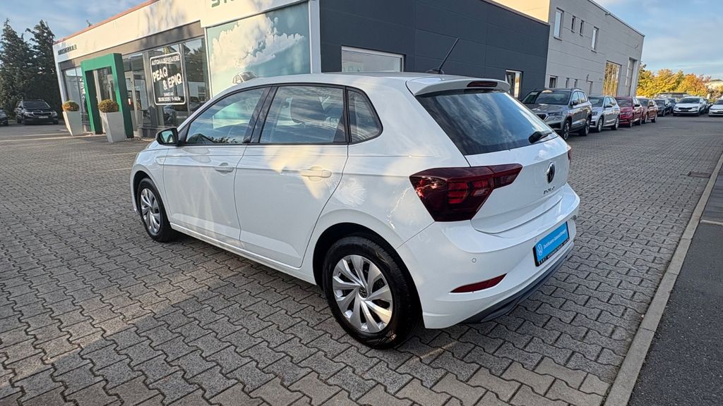 Volkswagen Polo 2023 г. Белый, пробег 33947 км