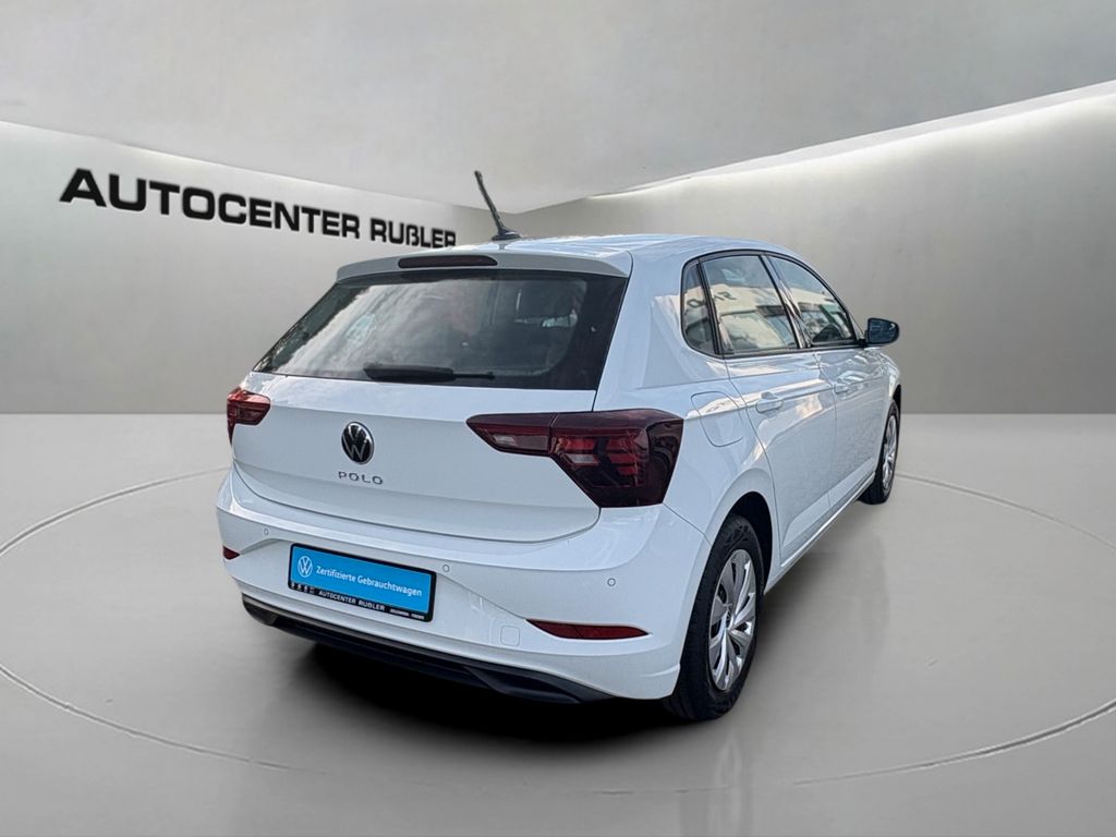 Volkswagen Polo 2023 г. Белый, пробег 33947 км