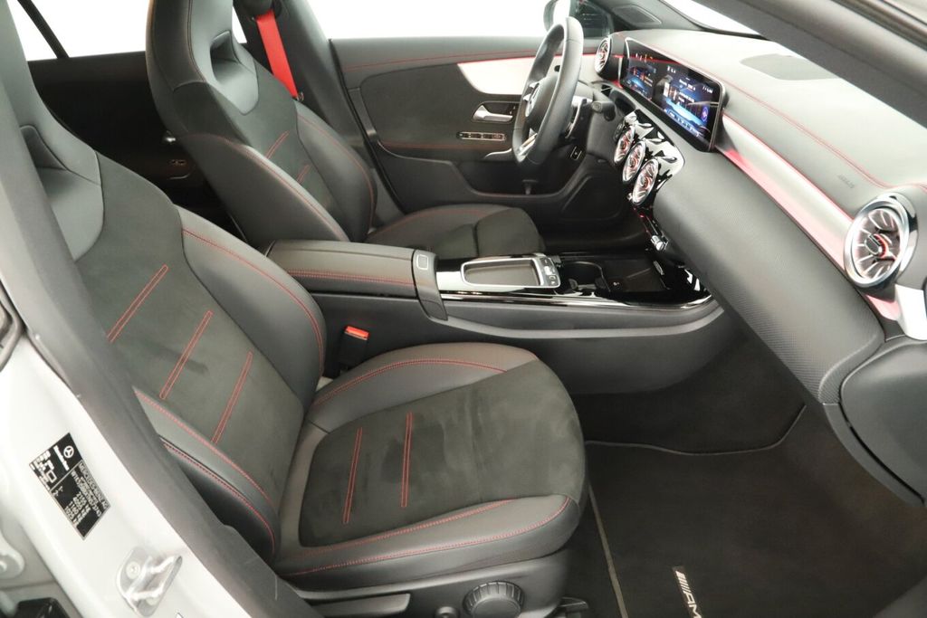 Mercedes-Benz CLA 35 AMG 2025 г. Серый, пробег 9018 км