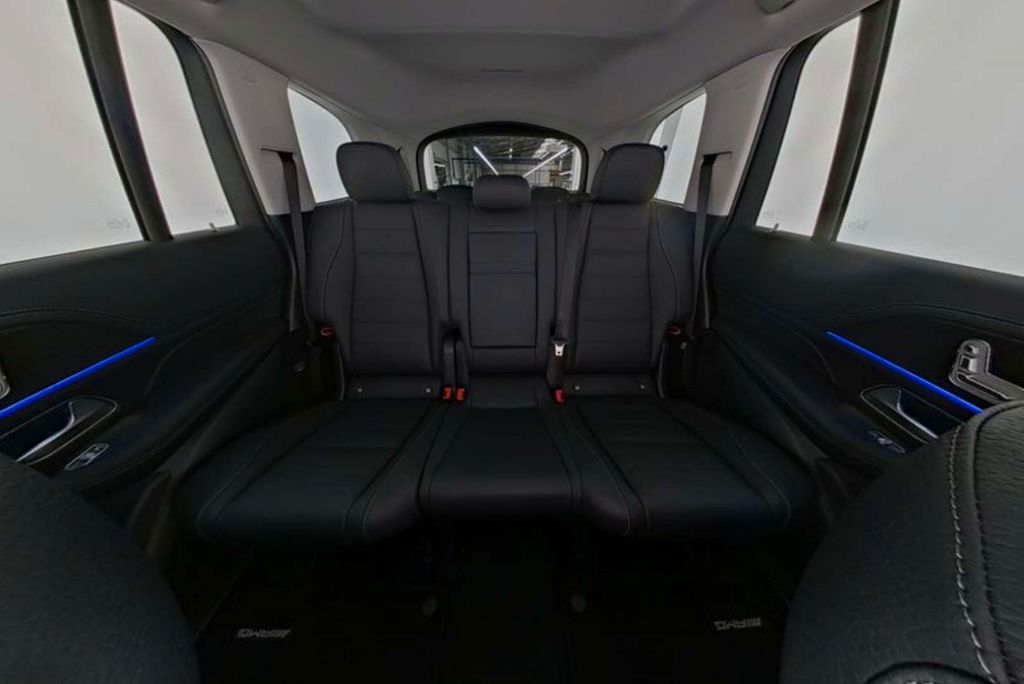 Mercedes-Benz GLS 580 2025 г. Серый, пробег 24592 км