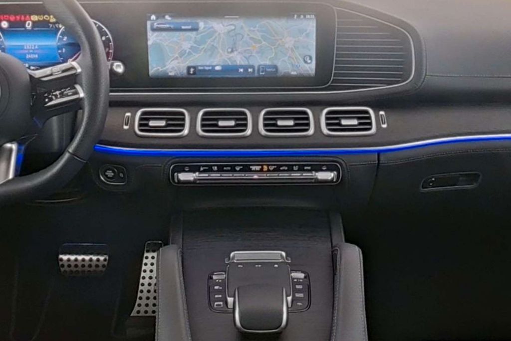 Mercedes-Benz GLS 580 2025 г. Серый, пробег 24592 км