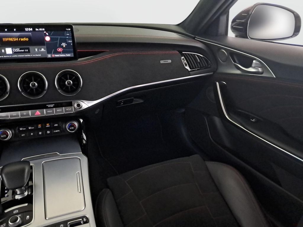 Kia Stinger 2022 г. Серый, пробег 58451 км