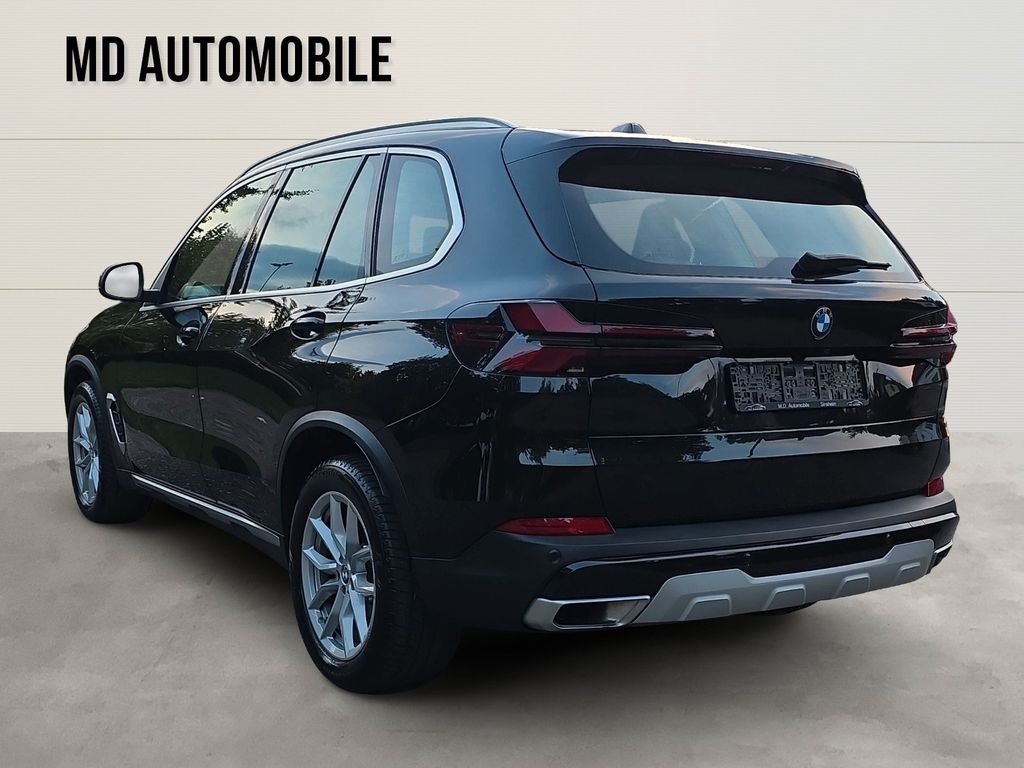 BMW X5 2024 г. Чёрный, пробег 37000 км