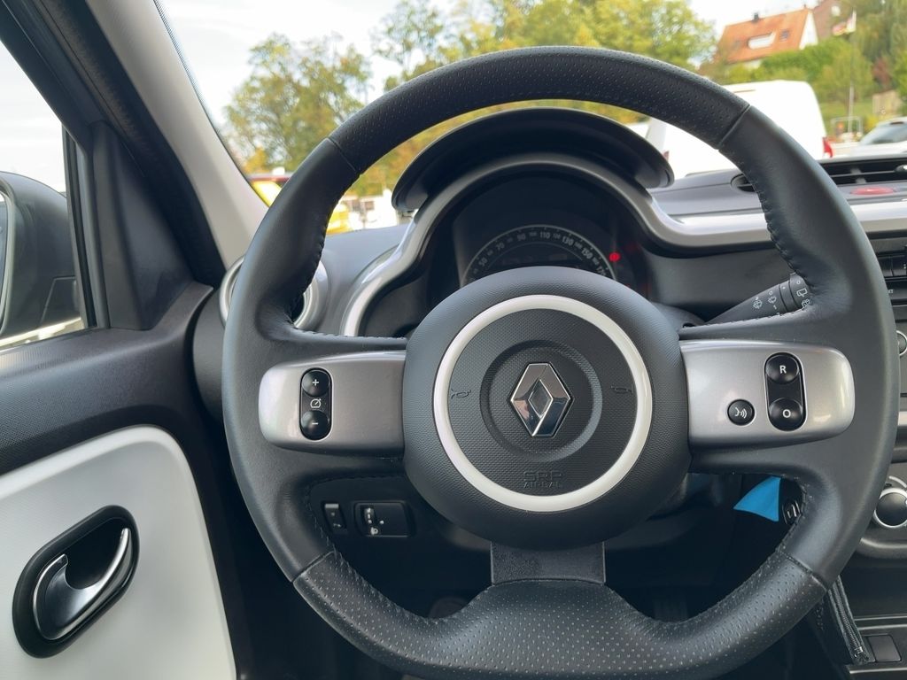 Renault Twingo 2021 г. Серый, пробег 12342 км