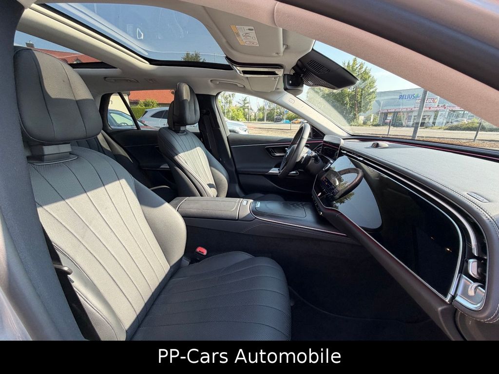 Mercedes-Benz E 220 2023 г. Серебристый, пробег 12869 км