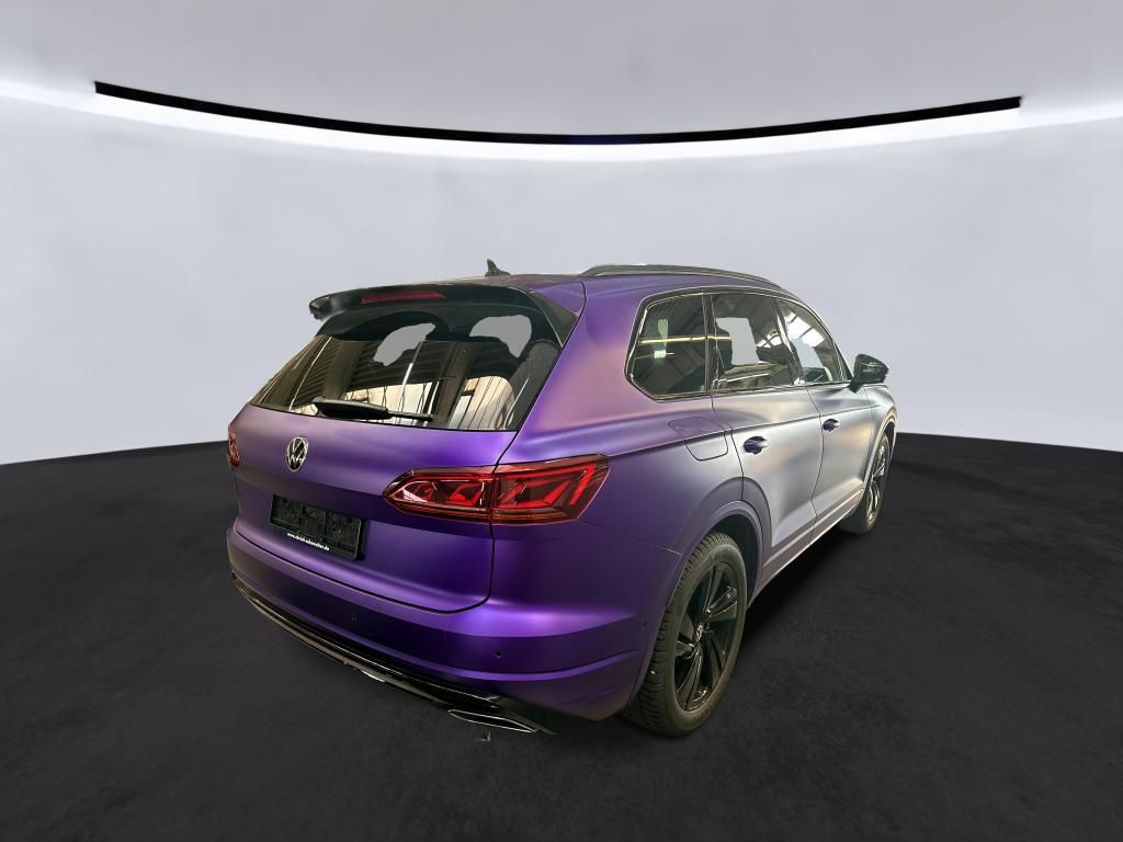 Volkswagen Touareg 2022 г. Чёрный, пробег 30095 км