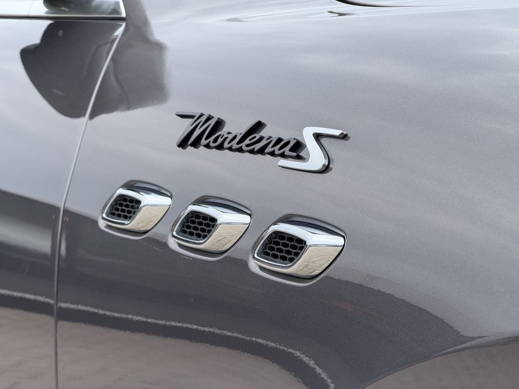 Maserati Levante 2022 г. Серый, пробег 45610 км