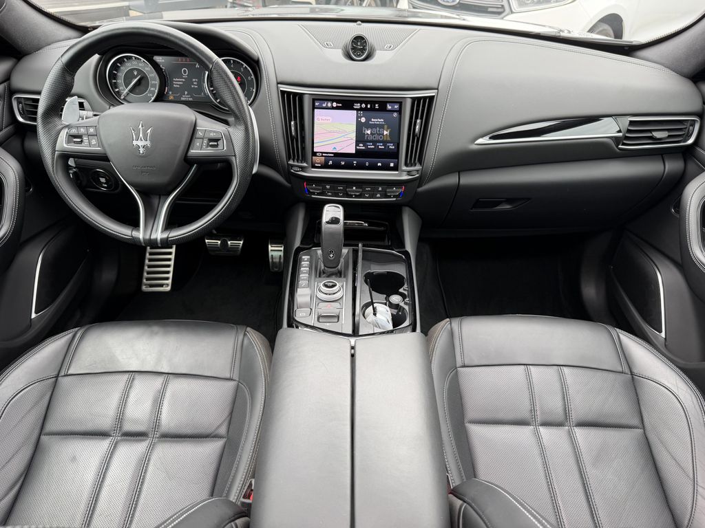 Maserati Levante 2022 г. Серый, пробег 45610 км