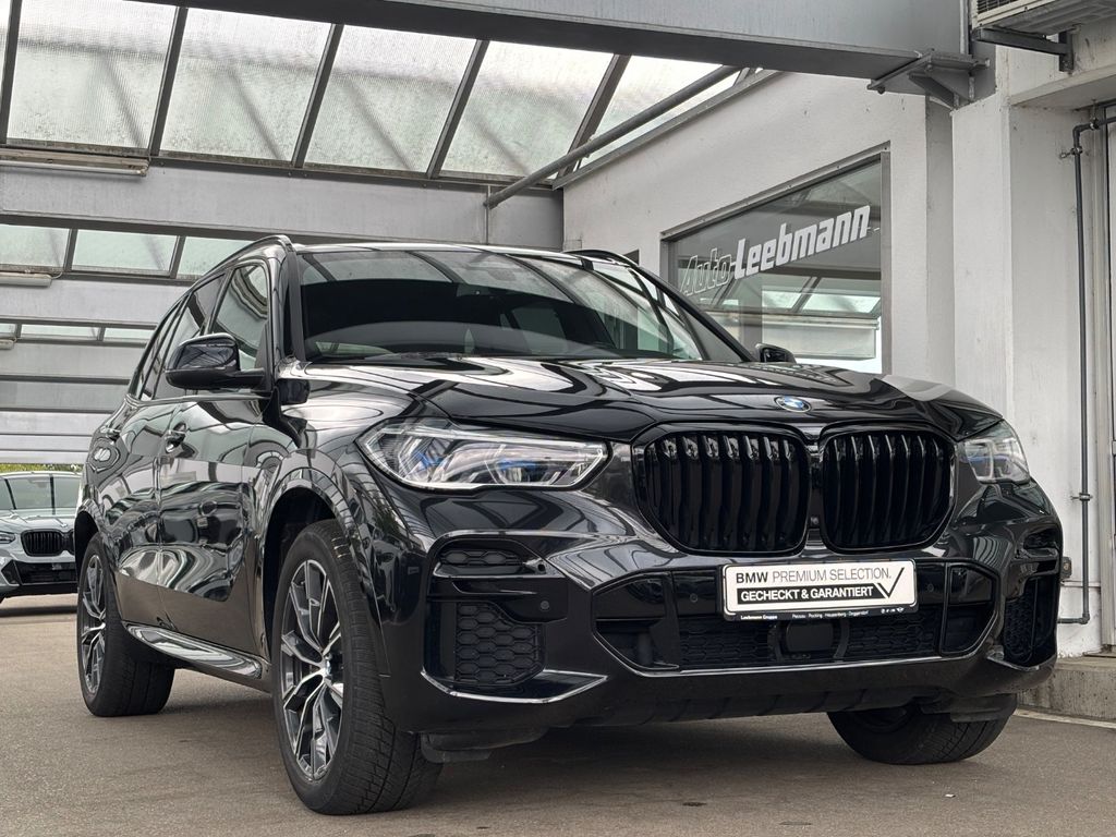 BMW X5 2023 г. Чёрный, пробег 58895 км